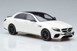 Mercedes AMG E63 S W213 Biely GT Spirit 1:18 B66965711 Živica – obrázok 4 z 6