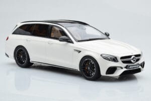 Mercedes AMG E63 S S213 T-Model Biely GT Spirit 1:18 GT795 Živica – obrázok 4 z 6