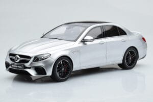 Mercedes AMG E63 S W213 Strieborný GT Spirit 1:18 GT230