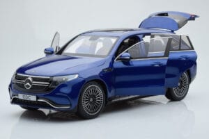 Mercedes EQC 400 Brilliant Modrý NZG 1:18 B66963757 Kov – obrázok 2 z 8