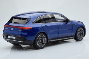 Mercedes EQC 400 Brilliant Modrý NZG 1:18 B66963757 Kov – obrázok 3 z 8