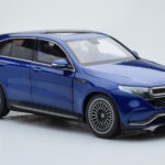 Mercedes EQC 400 Brilliant Modrý NZG 1:18 - image 6 of 8