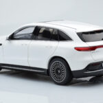 Mercedes EQC 400 Diamond Biely NZG 1:18 - image 7 of 8
