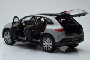 Mercedes EQE SUV X294 AMG Line Alpine Šedý NZG 1:18 B66960837 Kov – obrázok 5 z 8