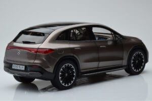 Mercedes EQE SUV X294 AMG Line Velvet Hnedý NZG 1:18 B66960836 Kov – obrázok 3 z 8
