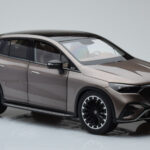 Mercedes EQE SUV X294 AMG Line Velvet Hnedý NZG 1:18 - image 6 of 8