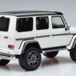 Mercedes G500 4x4 W463 GT Spirit 1:18 GT142 Živica - image 2 of 6