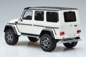 Mercedes G500 4x4 W463 GT Spirit 1:18 GT142 Živica – obrázok 5 z 6