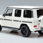 Mercedes AMG G63 W463 Biely GT Spirit 1:18 KJ038 Kov - image 5 of 6