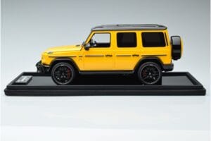 Mercedes AMG G63 W463 Žltý MotorHelix 1:18 MH018-Y Živica – obrázok 3 z 7