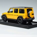 Mercedes AMG G63 W463 Žltý MotorHelix 1:18 MH018 Y Živica - image 5 of 7