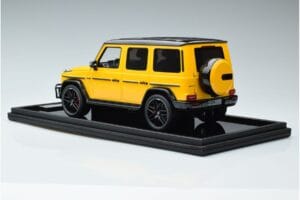 Mercedes AMG G63 W463 Žltý MotorHelix 1:18 MH018-Y Živica – obrázok 5 z 7