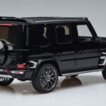 Mercedes G63 Brabus 700 Widestar W463 Perleťová Čierna GT Spirit 1:18 KJ040 Živica - image 2 of 6