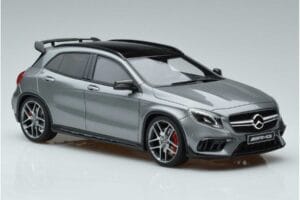 Mercedes AMG GLA 45 X156 Dealerská Edícia GT Spirit 1:18 B66960467 Živica – obrázok 4 z 6