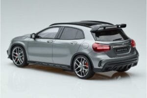Mercedes AMG GLA 45 X156 Dealerská Edícia GT Spirit 1:18 B66960467 Živica – obrázok 5 z 6