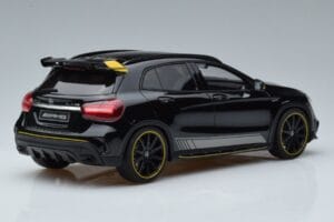 Mercedes AMG GLA45 X156 Žltý Night Edition GT Spirit 1:18 B66960469 Živica – obrázok 2 z 6