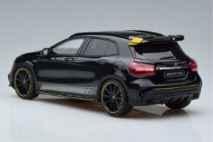 Mercedes AMG GLA45 X156 Žltý Night Edition GT Spirit 1:18 B66960469 Živica – obrázok 5 z 6
