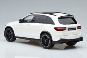 Mercedes GLC 63 AMG X253 Biely GT Spirit 1:18 B66965713 Živica – obrázok 5 z 6