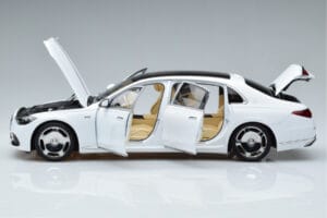 Mercedes Maybach S600 W222 V12 Biturbo Diamond Biely Almost Real 1:18 820116 Kov – obrázok 5 z 11