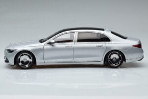 Mercedes Maybach S600 W222 V12 Biturbo Hightech Strieborný Almost Real 1:18 820118 Kov – obrázok 5 z 12