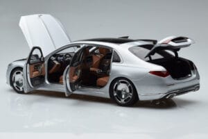Mercedes Maybach S600 W222 V12 Biturbo Hightech Strieborný Almost Real 1:18 820118 Kov – obrázok 8 z 12