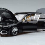 Mercedes Maybach S600 W222 V12 Biturbo Obsidian Čierny Almost Real 1:18 - image 2 of 11