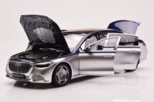 Mercedes Maybach S680 W223 Nautical Modrý Cirrus Strieborný Almost Real 1:18 820125 Kov – obrázok 2 z 8