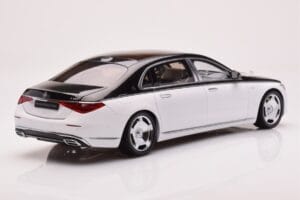 Mercedes Maybach S680 W223 Obsidian Čierny Diamond Biely Almost Real 1:18 820121 Kov – obrázok 3 z 7