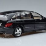 Mercedes R-Class W251 Obsidian Čierny Minichamps 1:18 B66962325 Kov - image 3 of 7