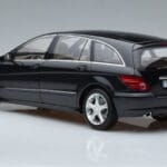 Mercedes R-Class W251 Obsidian Čierny Minichamps 1:18 B66962325 Kov - image 6 of 7