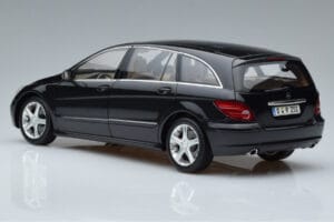 Mercedes R-Class W251 Obsidian Čierny Minichamps 1:18 B66962325 Kov – obrázok 6 z 7