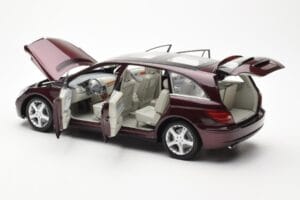 Mercedes R-Class W251 Červený Metalíza Minichamps 1:18 150034602 Kov – obrázok 5 z 8