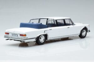 Mercedes 600 Pullman W100 Landaulet Biely KK-Scale 1:18 KKDC181184 Kov – obrázok 2 z 6