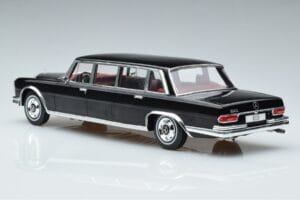 Mercedes 600 LWB Pullman W100 Čierny MCG 1:18 MCG18187 Kov – obrázok 5 z 6