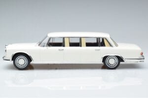 Mercedes S-Class 600 W100 LWB Pullman Biely MCG 1:18 MCG18188 Kov – obrázok 3 z 6