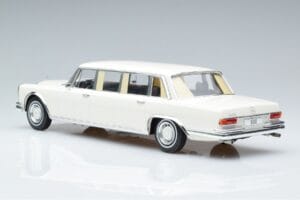 Mercedes S-Class 600 W100 LWB Pullman Biely MCG 1:18 MCG18188 Kov – obrázok 5 z 6