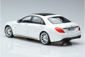 Mercedes S-Class W222 AMG Line Norev 1:18 183792 Kov – obrázok 6 z 7
