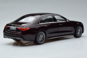 Mercedes S-Class W223 AMG Line Červený Norev 1:18 183804 Kov – obrázok 3 z 8