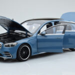 Mercedes S-Class W223 Vintage Modrý Norev 1:18 - image 2 of 7