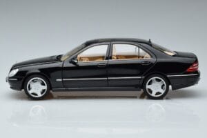 Mercedes S-Class W220 S55 AMG Limitovaná Edícia Norev 1:18 183812 Kov – obrázok 4 z 7