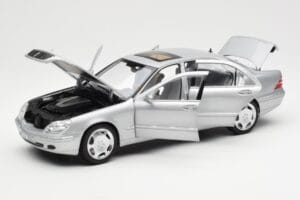 Mercedes S600 W220 Strieborný Metalíza Norev 1:18 183810 Kov – obrázok 2 z 8