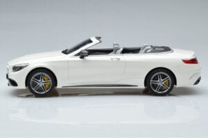 Mercedes AMG S63 A217 Kabriolet Diamond Biely GT Spirit 1:18 B66965712 Živica – obrázok 3 z 6