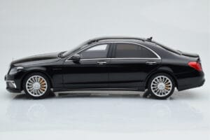 Mercedes AMG S65 W222 Čierny GT Spirit 1:18 ZM043 Živica – obrázok 3 z 6