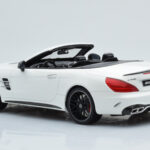 Mercedes AMG SL63 R231 Biely GT Spirit 1:18 - image 5 of 6