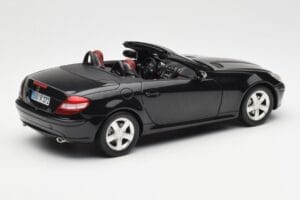 Mercedes SLK R171 Obsidian Čierny Metallic Minichamps 1:18 B66962319 Kov – obrázok 4 z 9