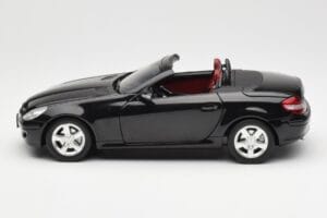 Mercedes SLK R171 Obsidian Čierny Metallic Minichamps 1:18 B66962319 Kov – obrázok 5 z 9