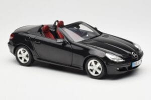 Mercedes SLK R171 Obsidian Čierny Metallic Minichamps 1:18 B66962319 Kov – obrázok 7 z 9