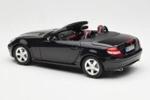 Mercedes SLK R171 Obsidian Čierny Metallic Minichamps 1:18 B66962319 Kov – obrázok 8 z 9