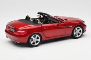 Mercedes SLK R172 Designo Zircon Červený Minichamps 1:18 B66960513 Kov – obrázok 3 z 8