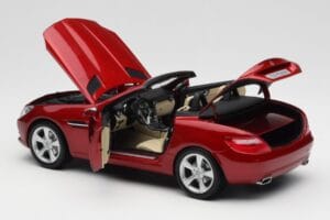 Mercedes SLK R172 Designo Zircon Červený Minichamps 1:18 B66960513 Kov – obrázok 5 z 8